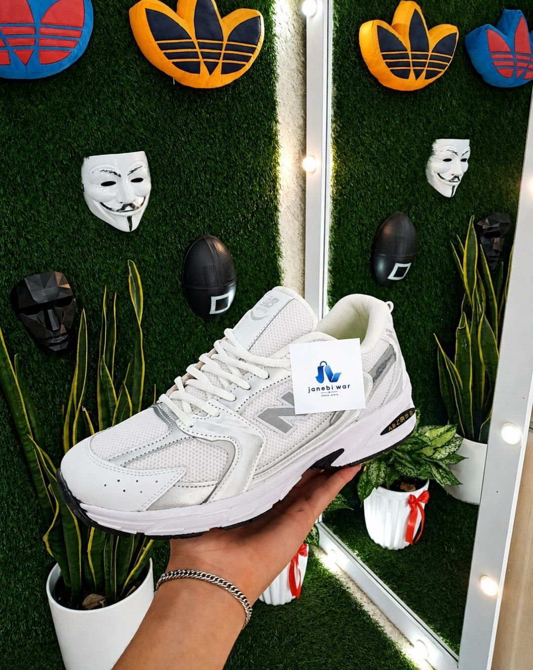 کتانی new balance 530