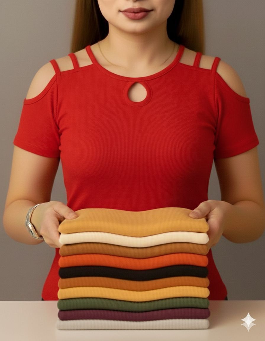 تیشرت سرشانه باز اشکی
